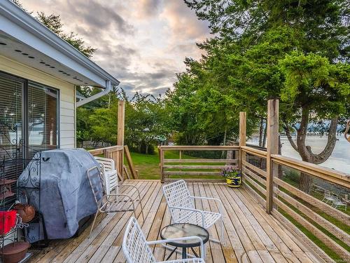 310 1St St, Sointula, BC - Outdoor With Deck Patio Veranda