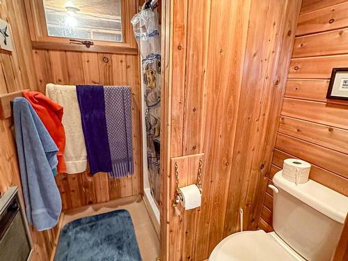 Lot 5 Echo Bay, Kenora, ON - Indoor Photo Showing Bathroom
