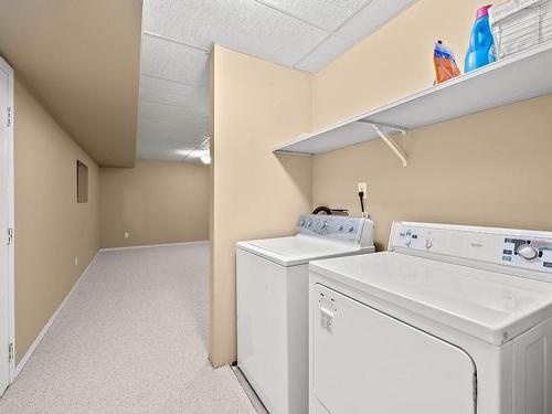 1150 Laroque Street, Kamloops, BC - Indoor Photo Showing Laundry Room