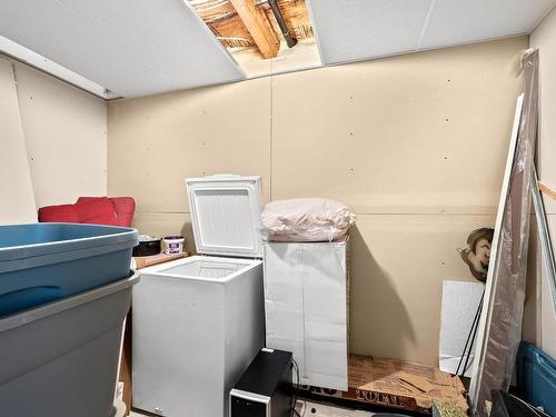 1150 Laroque Street, Kamloops, BC - Indoor Photo Showing Laundry Room