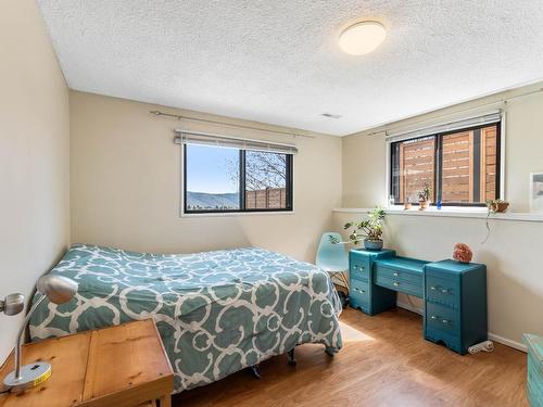 2113 Sifton Ave, Kamloops, BC - Indoor Photo Showing Bedroom