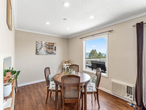 2113 Sifton Ave, Kamloops, BC - Indoor Photo Showing Dining Room