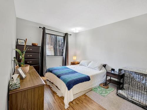 615 Gleneagles Drive, Kamloops, BC - Indoor Photo Showing Bedroom