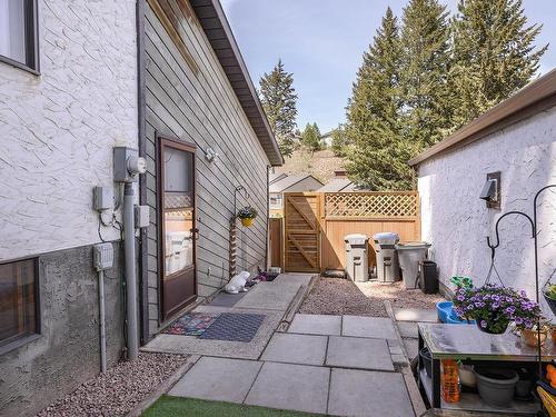 615 Gleneagles Drive, Kamloops, BC - Outdoor With Exterior