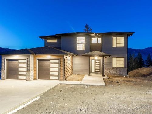 1736 Balsam Place, Kamloops, BC - Outdoor With Facade