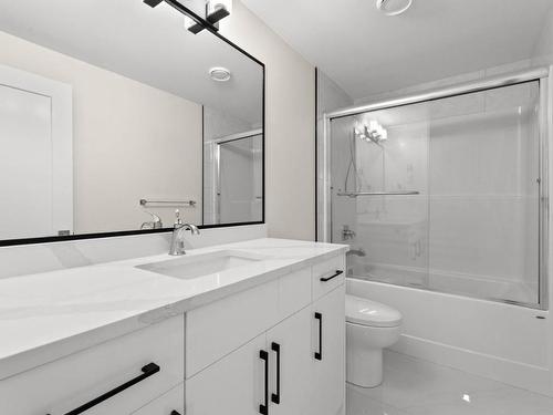 1736 Balsam Place, Kamloops, BC - Indoor Photo Showing Bathroom
