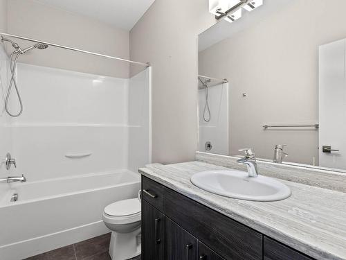 135-1850 Hugh Allan Drive, Kamloops, BC - Indoor Photo Showing Bathroom
