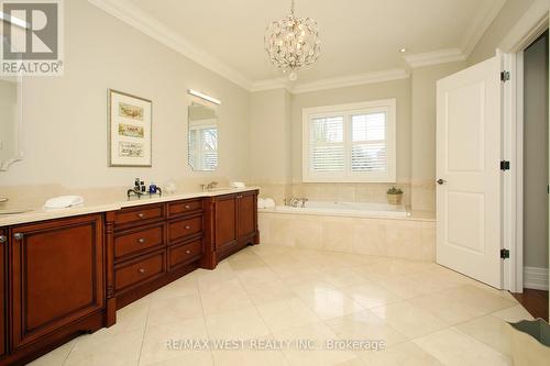 32 Birch Avenue, Richmond Hill, ON - Indoor Photo Showing Bathroom