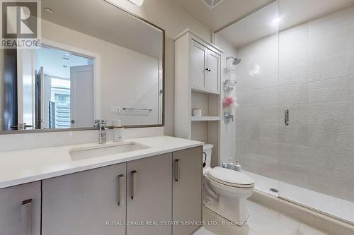 135 - 1575 Lakeshore Road W, Mississauga, ON - Indoor Photo Showing Bathroom