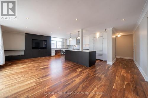 Ph01 - 335 Lonsdale Road, Toronto, ON - Indoor