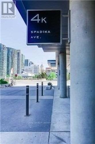 810 - 4K Spadina Avenue, Toronto, ON - Outdoor