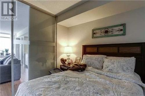 810 - 4K Spadina Avenue, Toronto, ON - Indoor Photo Showing Bedroom