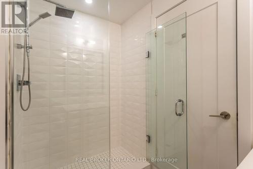 206 - 1 Belsize Drive, Toronto, ON - Indoor Photo Showing Bathroom