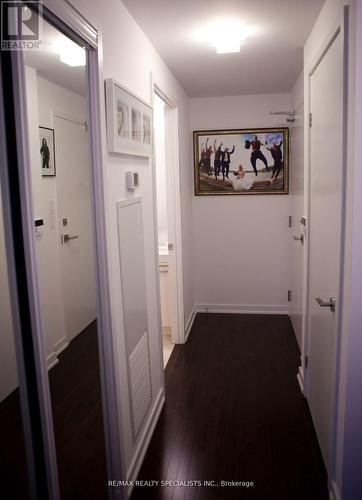 811 - 12 York Street, Toronto, ON - Indoor Photo Showing Other Room