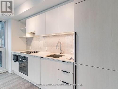 #2203 - 82 Dalhousie Street, Toronto, ON - Indoor Photo Showing Kitchen With Upgraded Kitchen