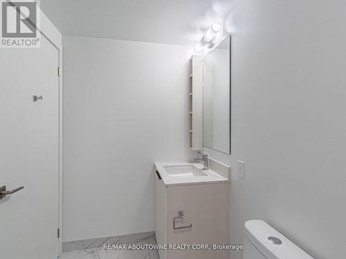 #2203 - 82 Dalhousie Street, Toronto, ON - Indoor Photo Showing Bathroom
