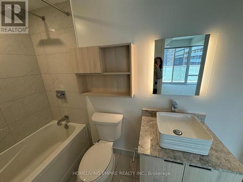 1212 - 501 Yonge Street, Toronto, ON - Indoor Photo Showing Bathroom