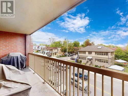 323 - 900 Mount Pleasant Road, Toronto, ON - Outdoor With Balcony With Exterior
