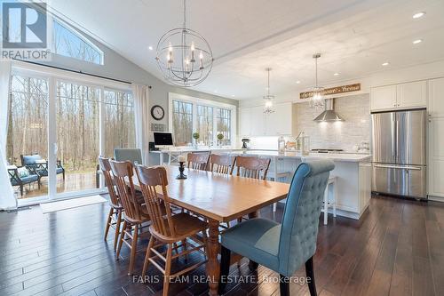 1402 Flos Road 8 E, Springwater, ON - Indoor Photo Showing Dining Room