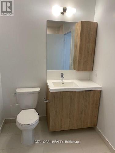 406 - 34 Tubman Avenue, Toronto, ON - Indoor Photo Showing Bathroom
