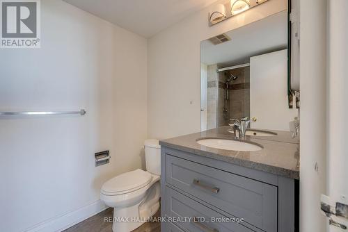 812 - 1101 Steeles Avenue W, Toronto, ON - Indoor Photo Showing Bathroom