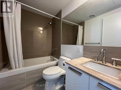 3601 - 50 Charles Street E, Toronto, ON - Indoor Photo Showing Bathroom
