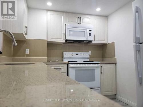 1117 - 88 Corporate Drive, Toronto, ON - Indoor Photo Showing Kitchen