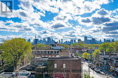 401 - 1003 Queen Street E, Toronto, ON - Outdoor With View