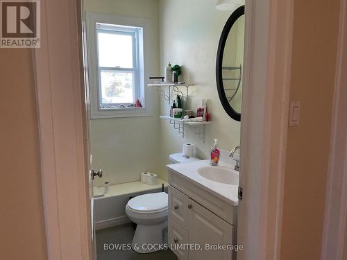 34 Chemaushgon Road, Bancroft, ON - Indoor Photo Showing Bathroom