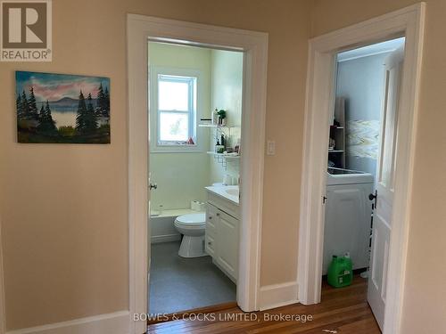 34 Chemaushgon Road, Bancroft, ON - Indoor Photo Showing Bathroom