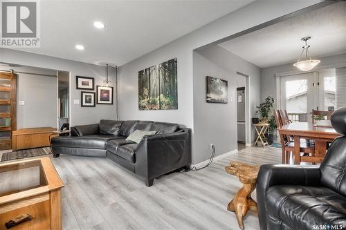 2641 6A Avenue W, Prince Albert, SK - Indoor Photo Showing Living Room