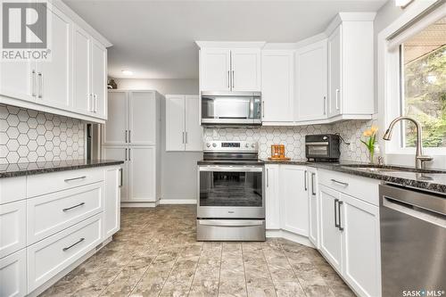 2641 6A Avenue W, Prince Albert, SK - Indoor Photo Showing Kitchen With Upgraded Kitchen