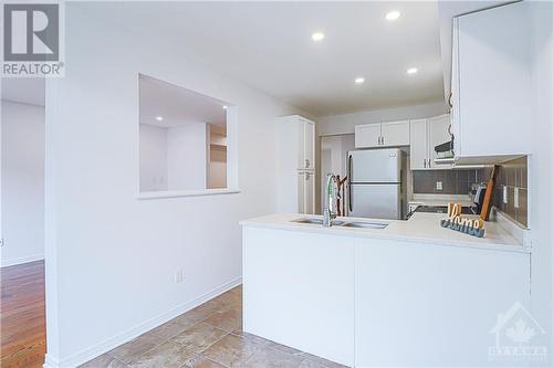 191 Macoun Circle, Ottawa, ON - Indoor Photo Showing Kitchen With Double Sink