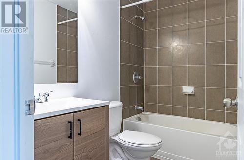 191 Macoun Circle, Ottawa, ON - Indoor Photo Showing Bathroom