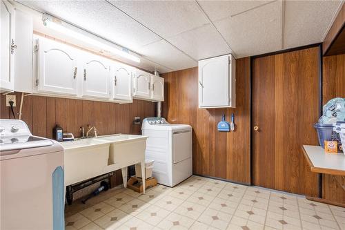 52 Greenmeadow Court, St. Catharines, ON - Indoor Photo Showing Laundry Room