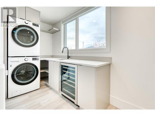 3160 Landry Crescent, Summerland, BC - Indoor Photo Showing Laundry Room