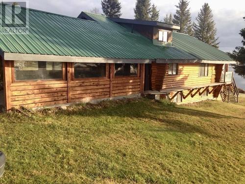 2442 Clara Road, 150 Mile House, BC - Outdoor