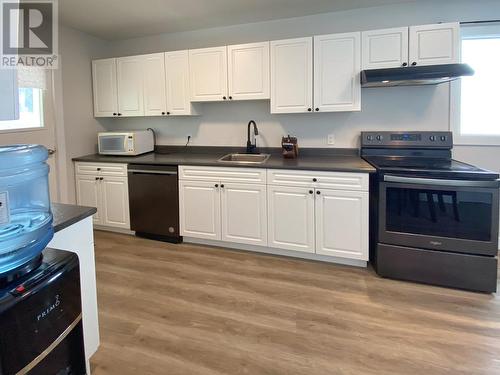 1840 E 5Th Avenue, Prince Rupert, BC - Indoor Photo Showing Kitchen