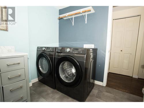 2380 Quadrant Crescent, Prince George, BC - Indoor Photo Showing Laundry Room