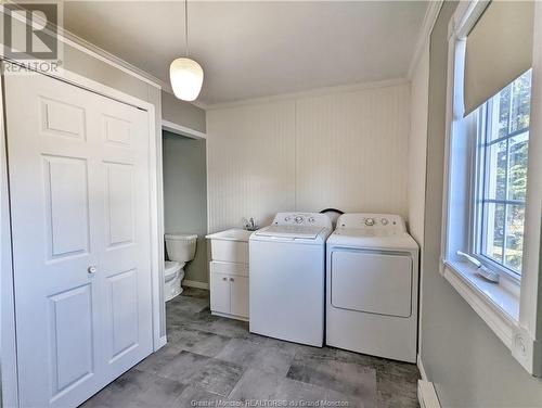 119 Du College, Shippagan, NB - Indoor Photo Showing Laundry Room