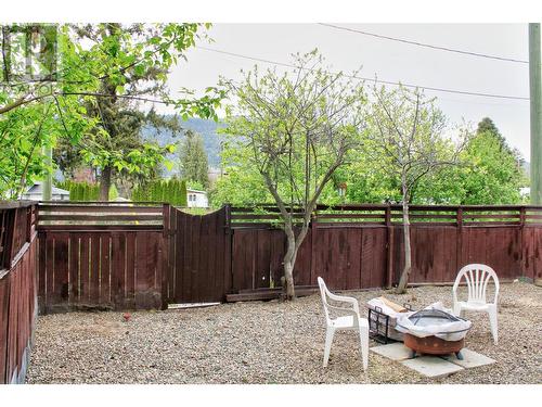 1029 1St Ave, Chase, BC - Outdoor