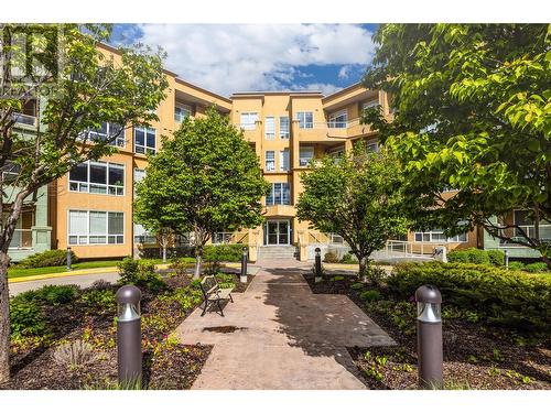 3550 Woodsdale Road Unit# 219, Lake Country, BC - Outdoor With Facade
