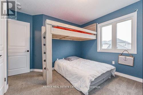 22 Hilborn Street, East Luther Grand Valley, ON - Indoor Photo Showing Bedroom