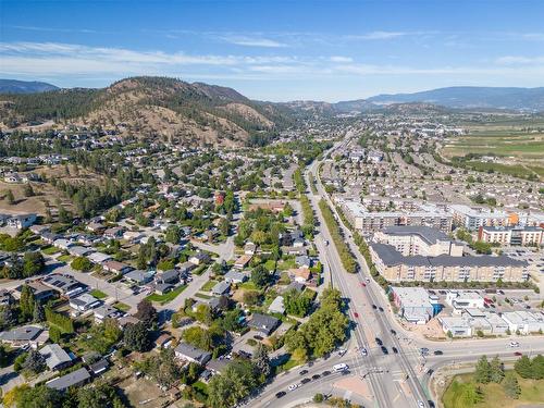 727 Glenburn Street, Kelowna, BC - Outdoor With View