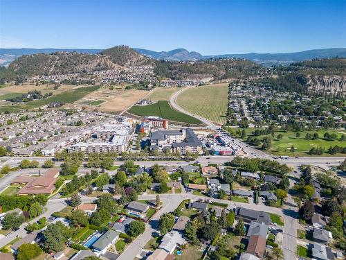 723 Glenburn Street, Kelowna, BC - Outdoor With View