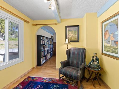 5010 Elliott Avenue, Peachland, BC - Indoor Photo Showing Other Room