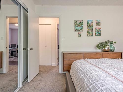 3105 13 Street, Vernon, BC - Indoor Photo Showing Bedroom