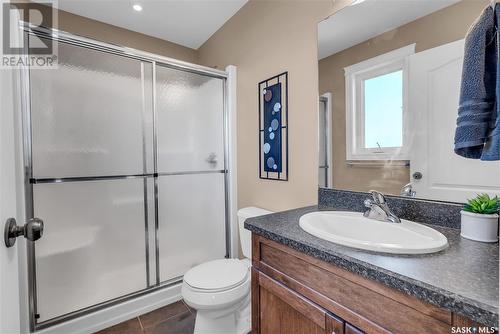 605 Regier Place, Martensville, SK - Indoor Photo Showing Bathroom