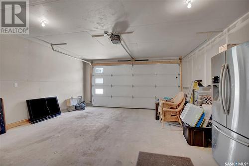 20 700 Central Street, Warman, SK - Indoor Photo Showing Garage
