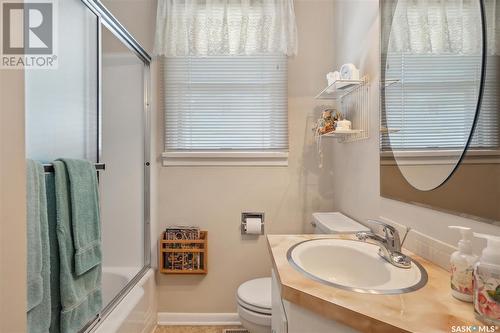 1616 Jackson Avenue, Saskatoon, SK - Indoor Photo Showing Bathroom